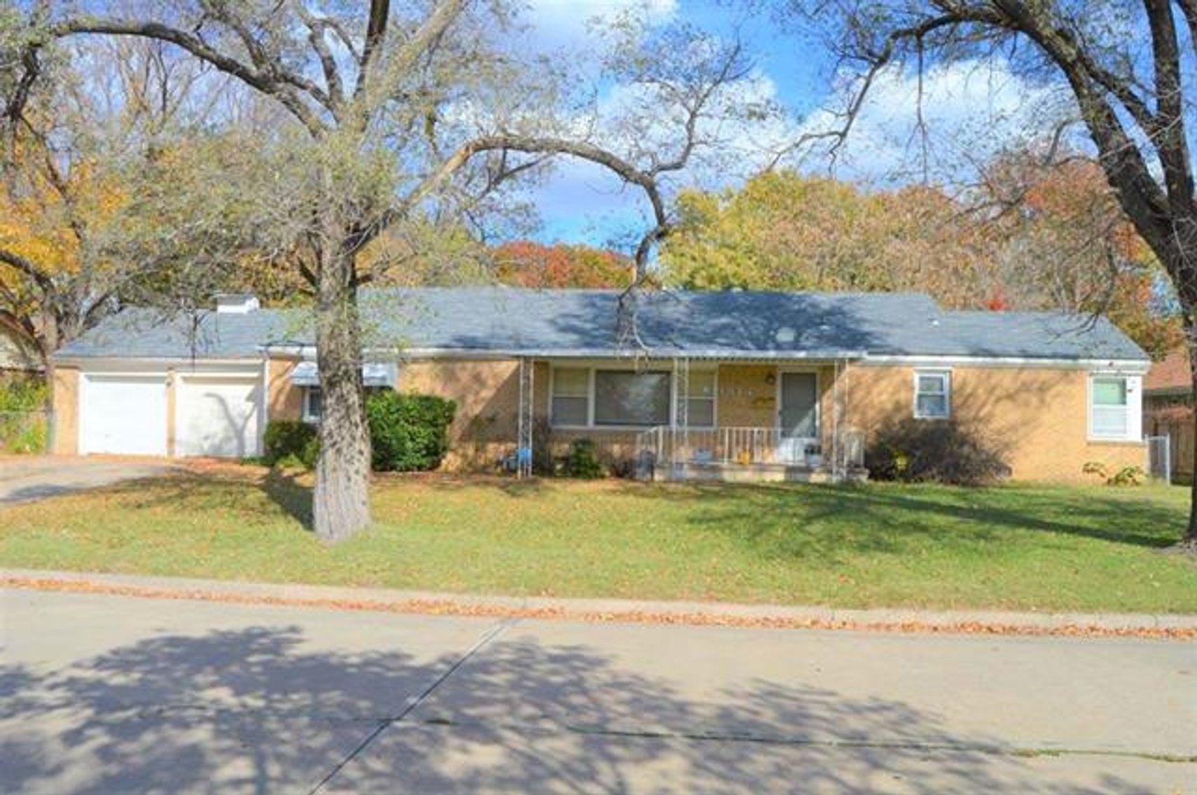 Image for 1814 S George Washington Dr