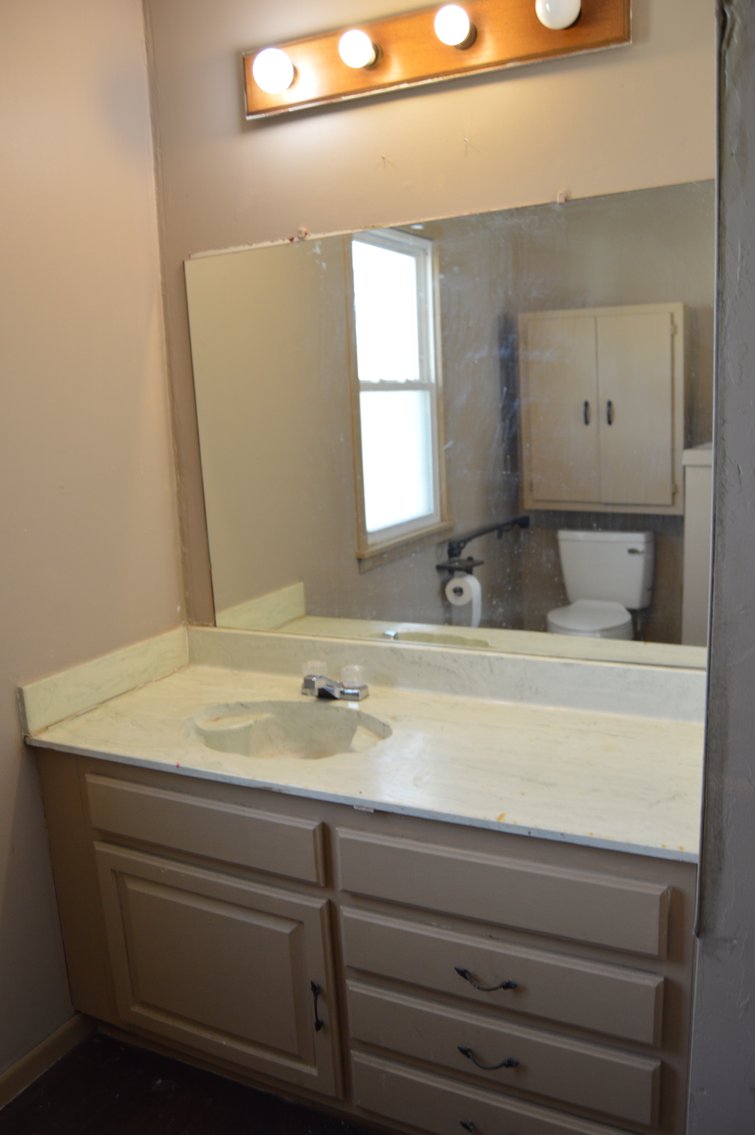 Image for 2243 S Victoria Street