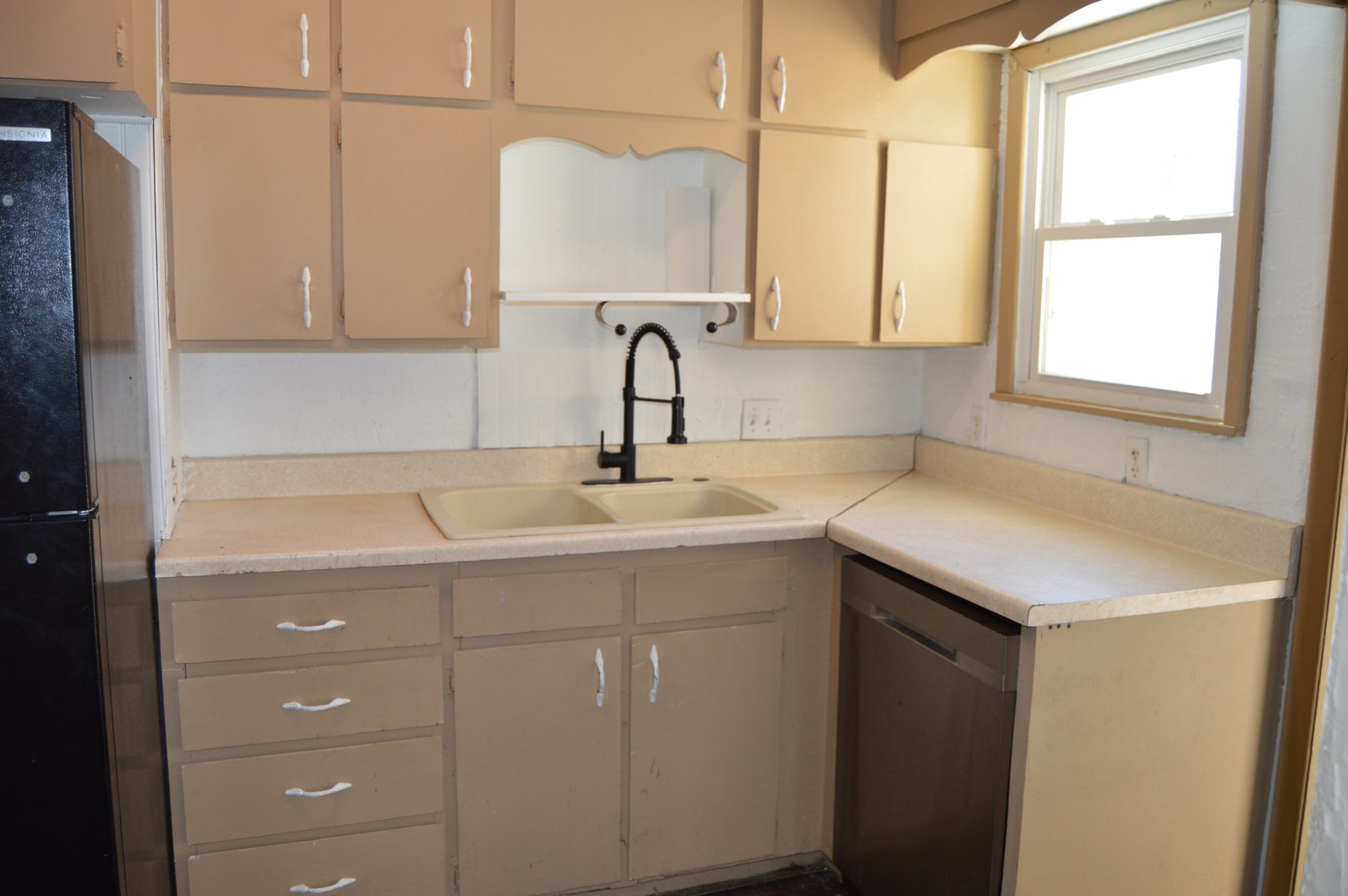 Image for 2243 S Victoria Street