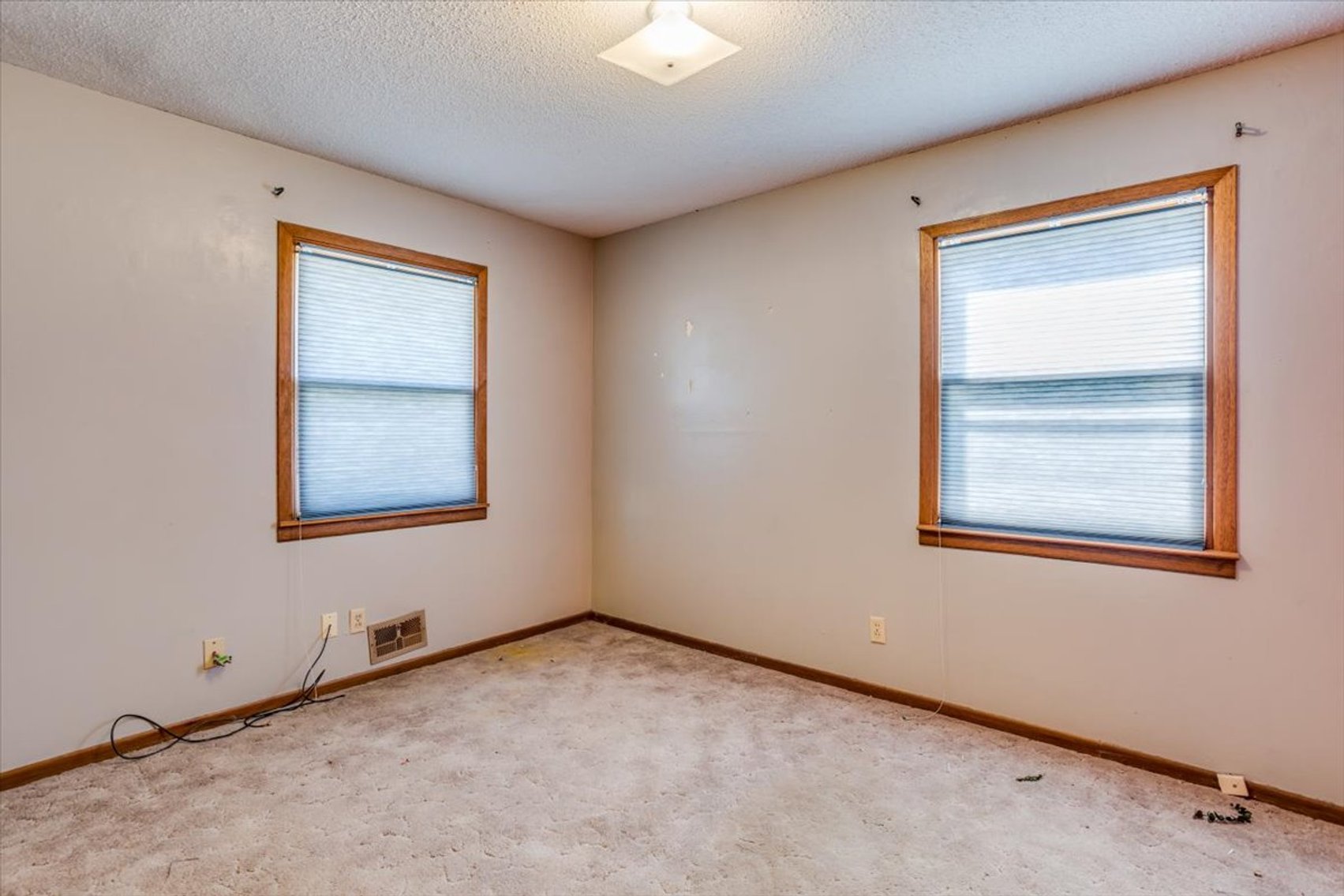 Image for 311 N Burns Ave