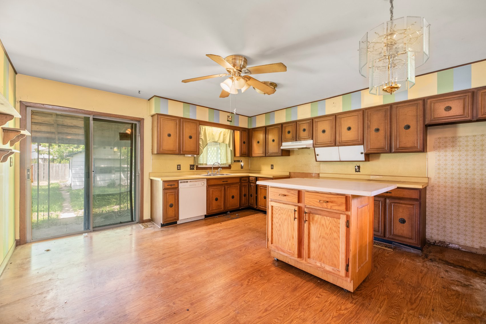 Image for 1833 S Fern Ave