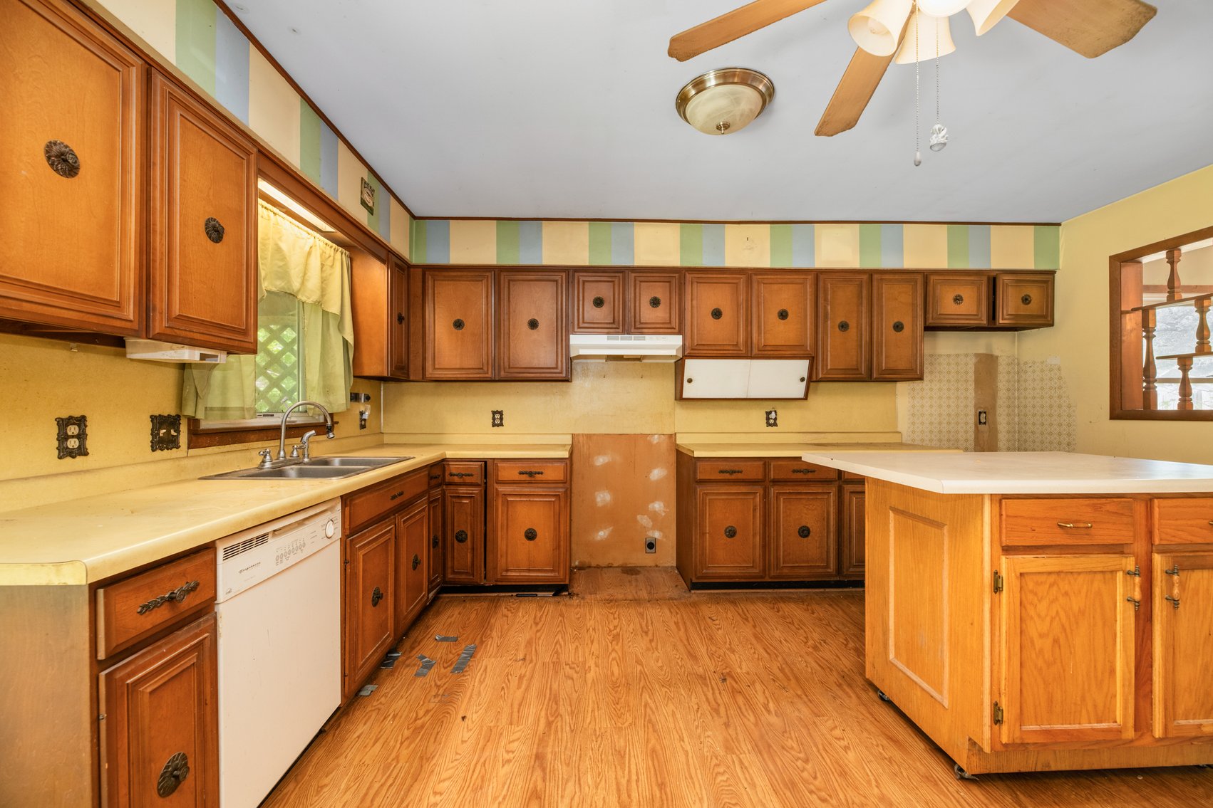 Image for 1833 S Fern Ave