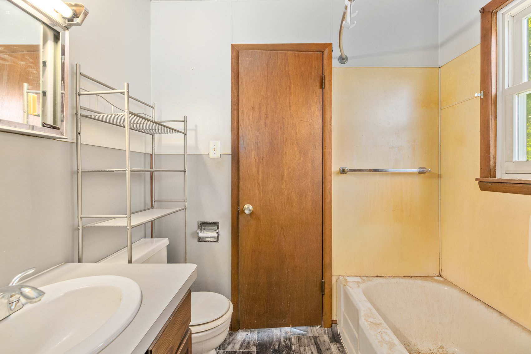Image for 1833 S Fern Ave