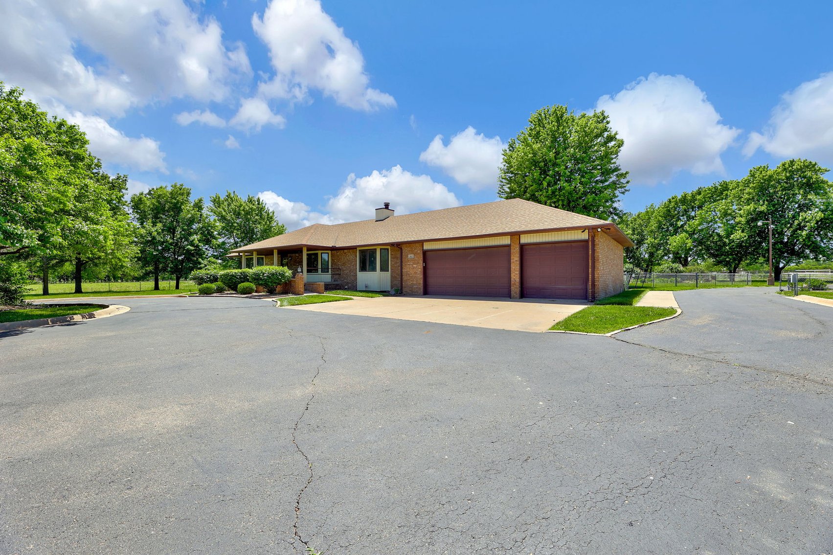 Image for 9637 N Hydraulic