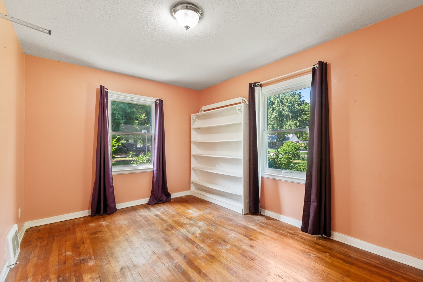 Image for 128 N Evergreen Ln