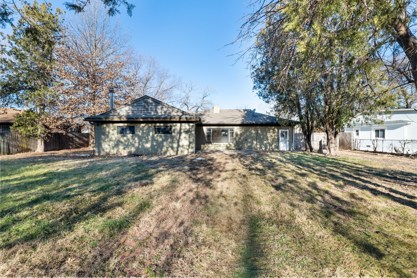 Image for 2815 E. Glen Oaks Dr.