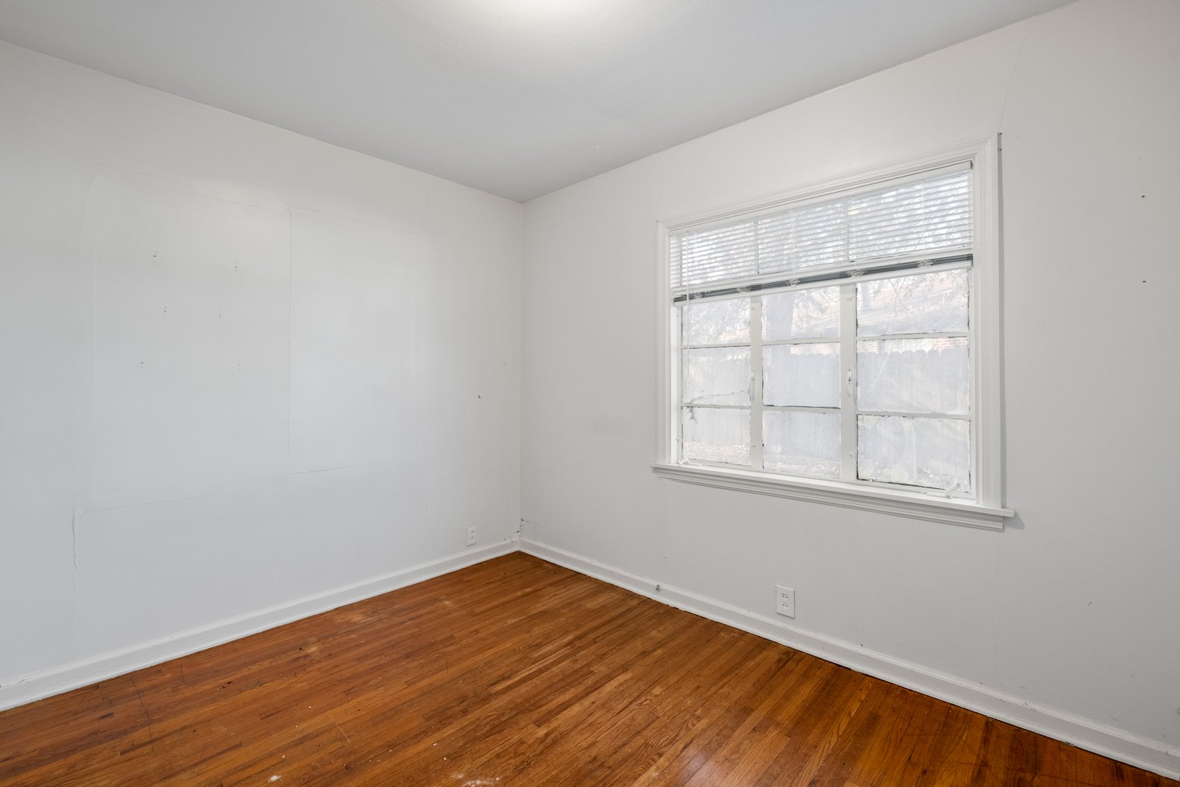 Image for 2815 E. Glen Oaks Dr.