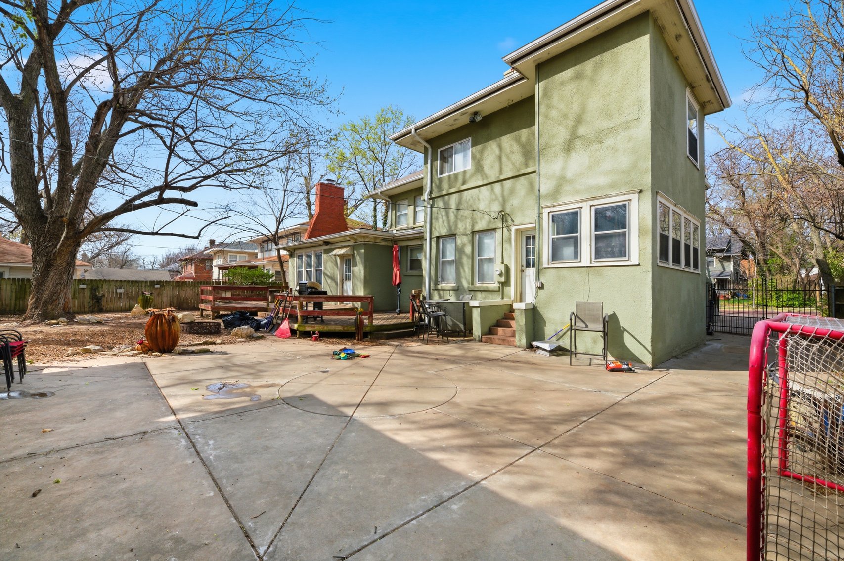 Image for 250 N Bluff Ave