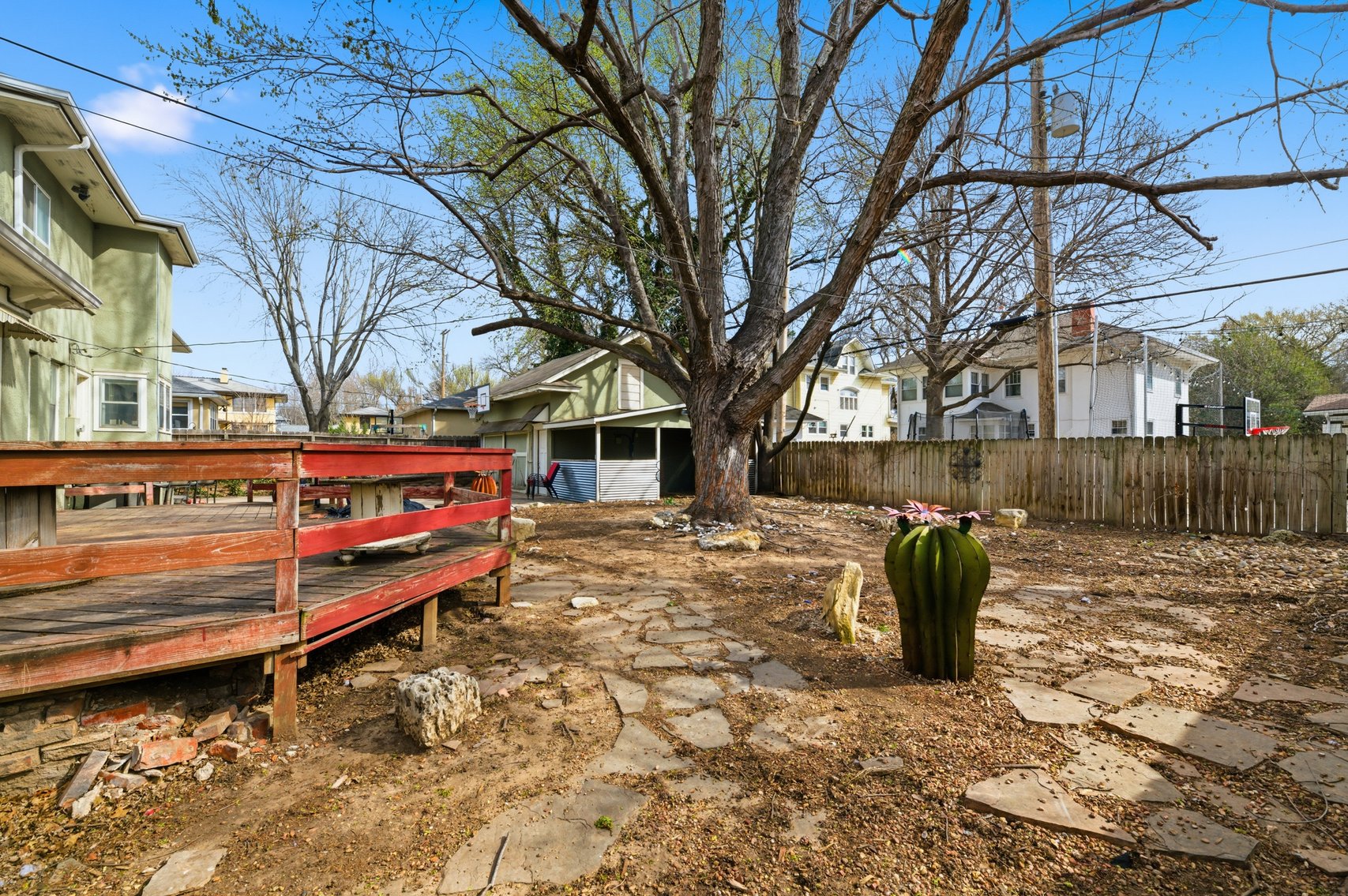 Image for 250 N Bluff Ave