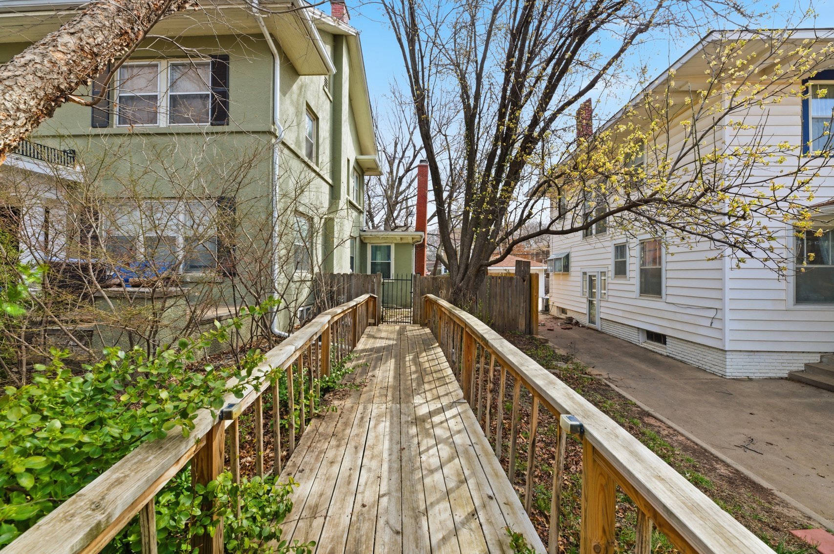 Image for 250 N Bluff Ave