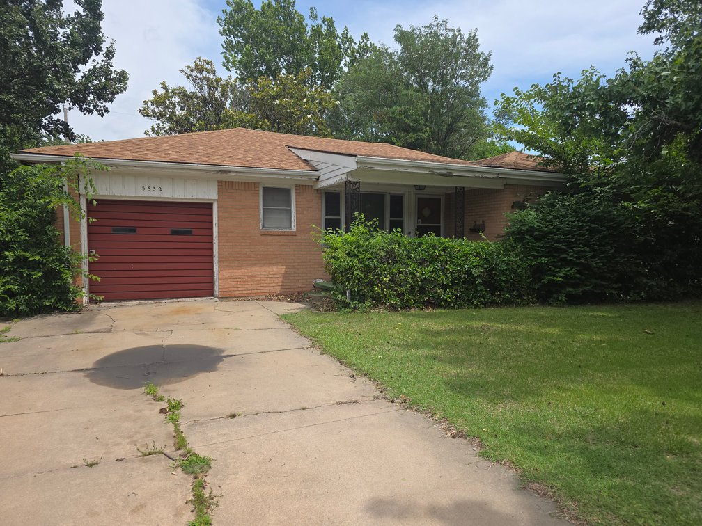 Image for 3532 S Seneca