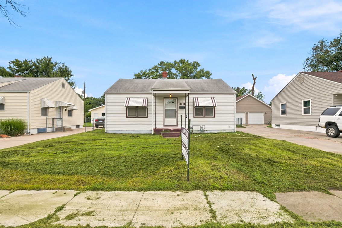 Image for 2111 S Pattie Ave