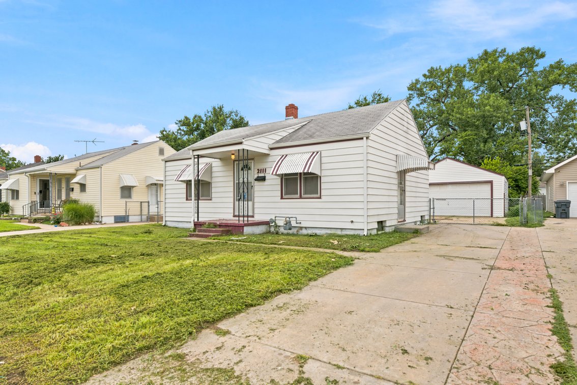 Image for 2111 S Pattie Ave