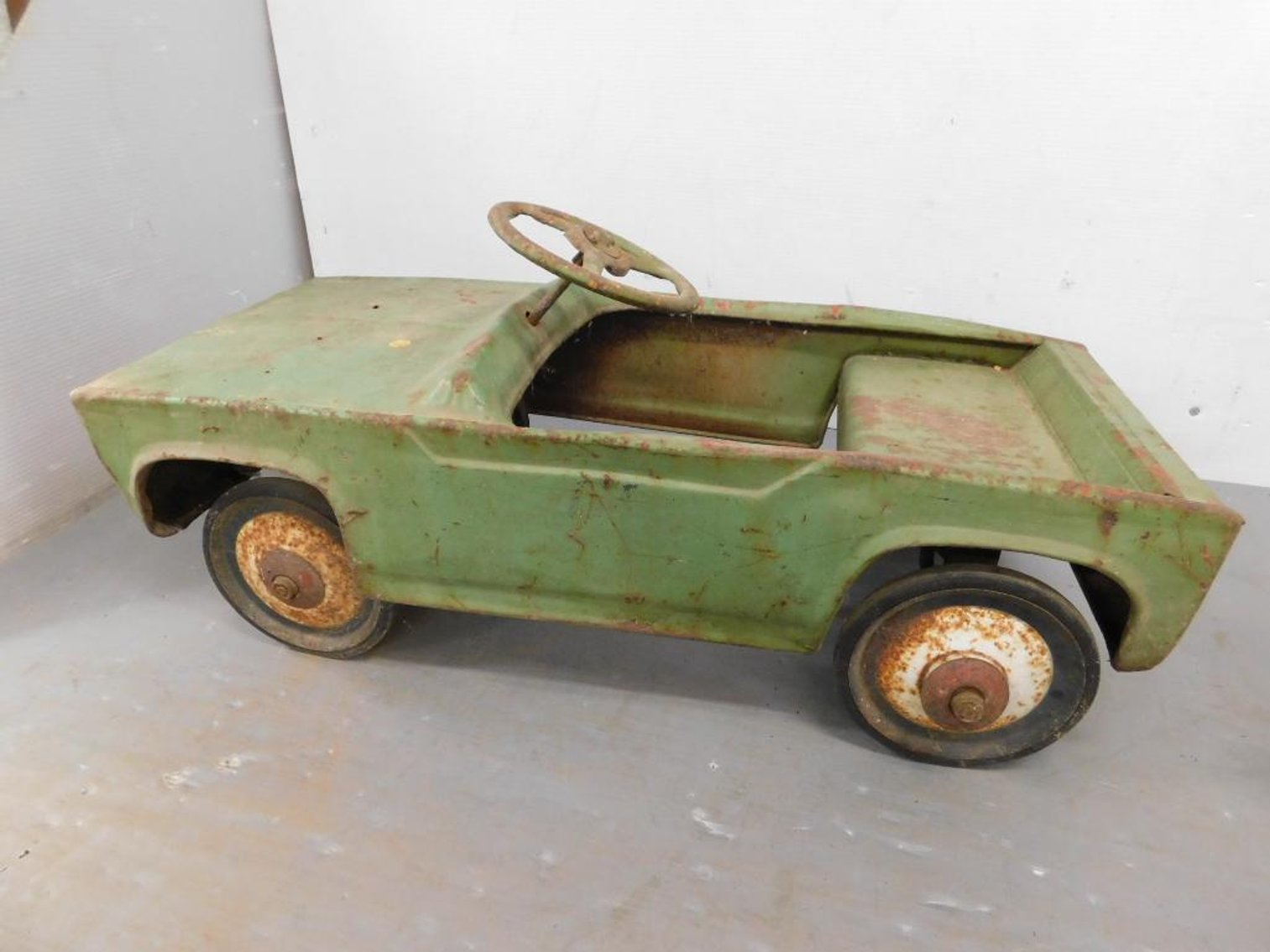 Image for Absolute Online Auction #1939