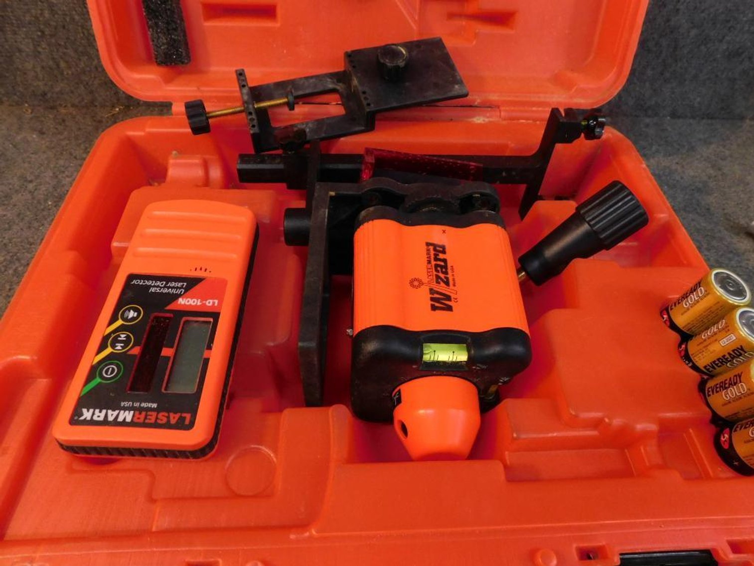 Image for Absolute Online Auction #1939