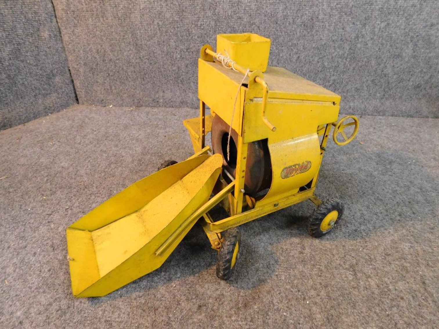 Image for Absolute Online Auction #1941