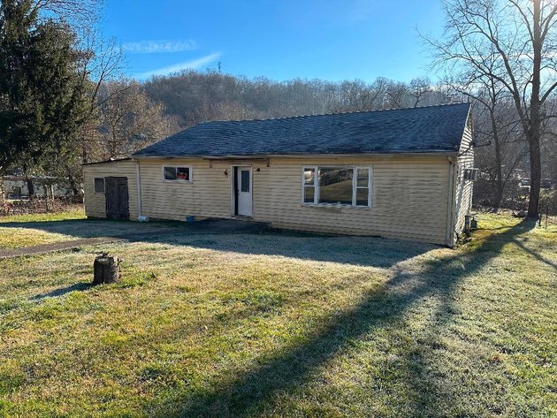 Image for Live Onsite Real Estate Auction with Online Bidding