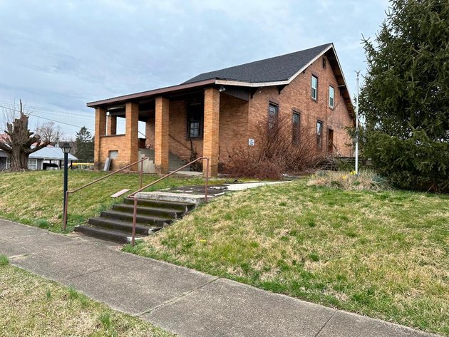 Image for Live Onsite Real Estate Auction with Online Bidding