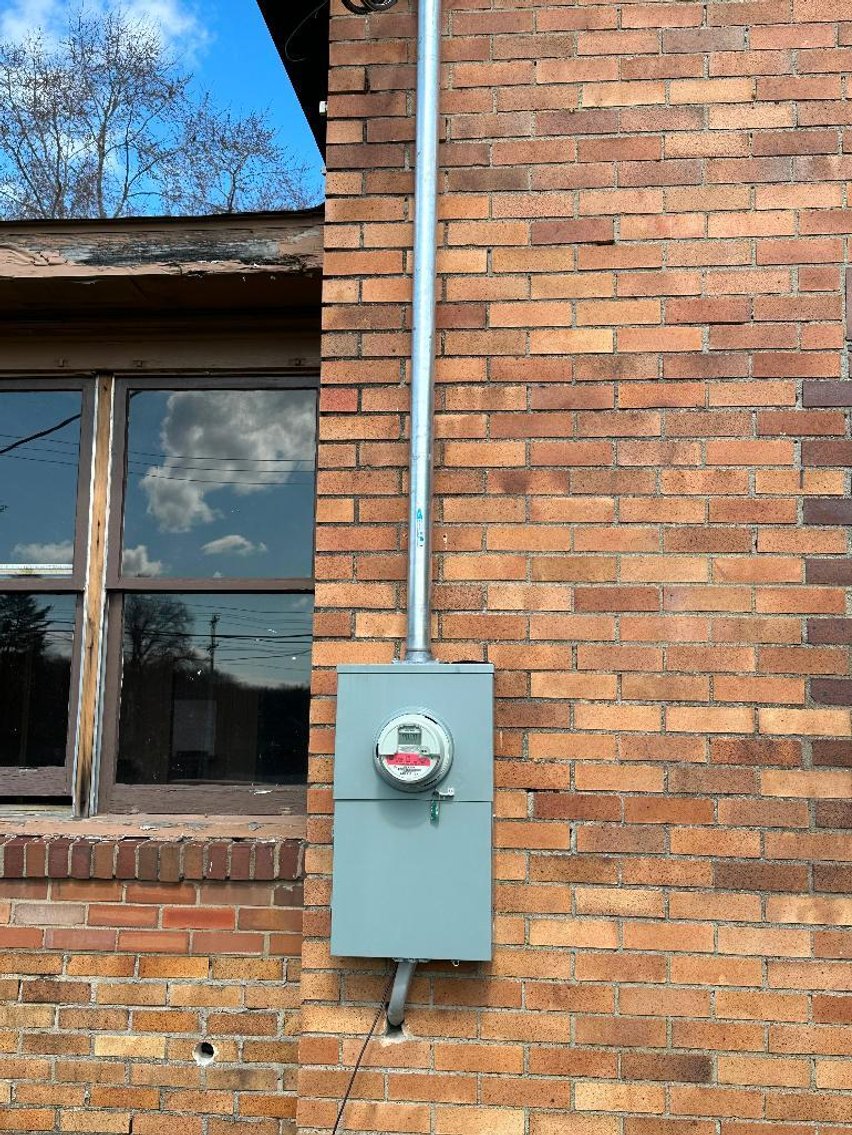 Image for Live Onsite Real Estate Auction with Online Bidding