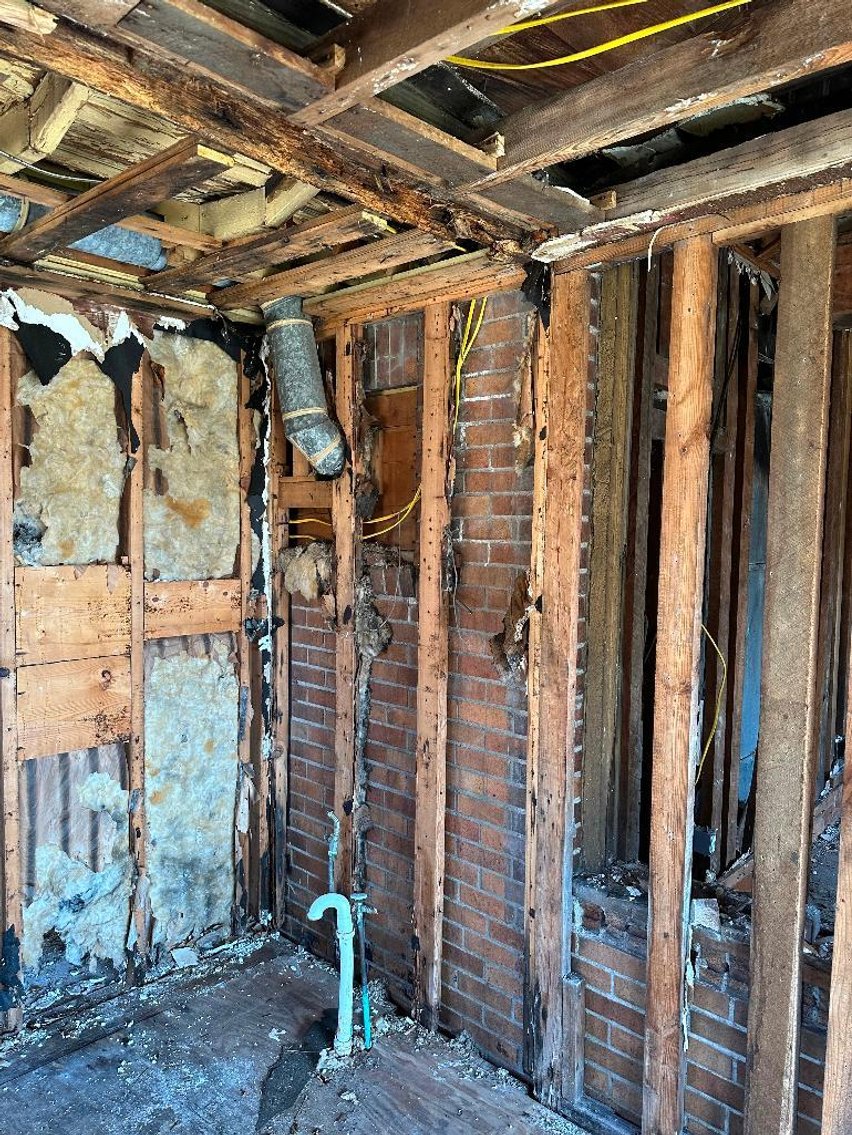 Image for Live Onsite Real Estate Auction with Online Bidding