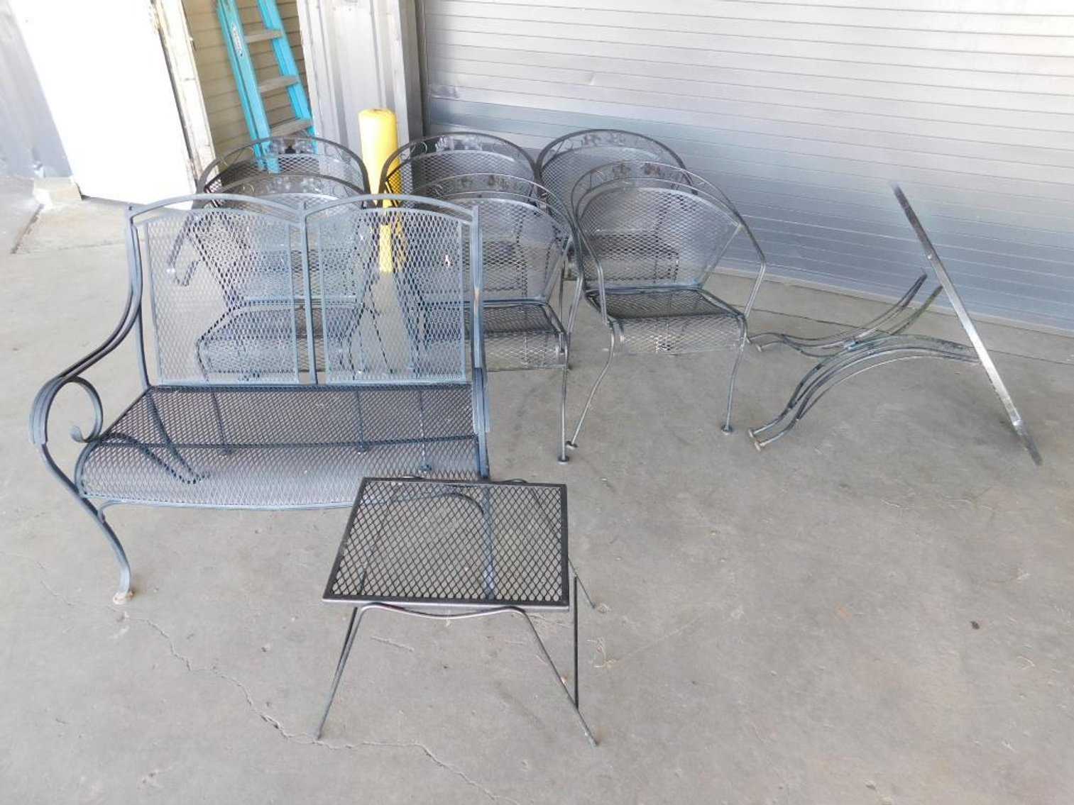 Image for Absolute Online Auction #1963