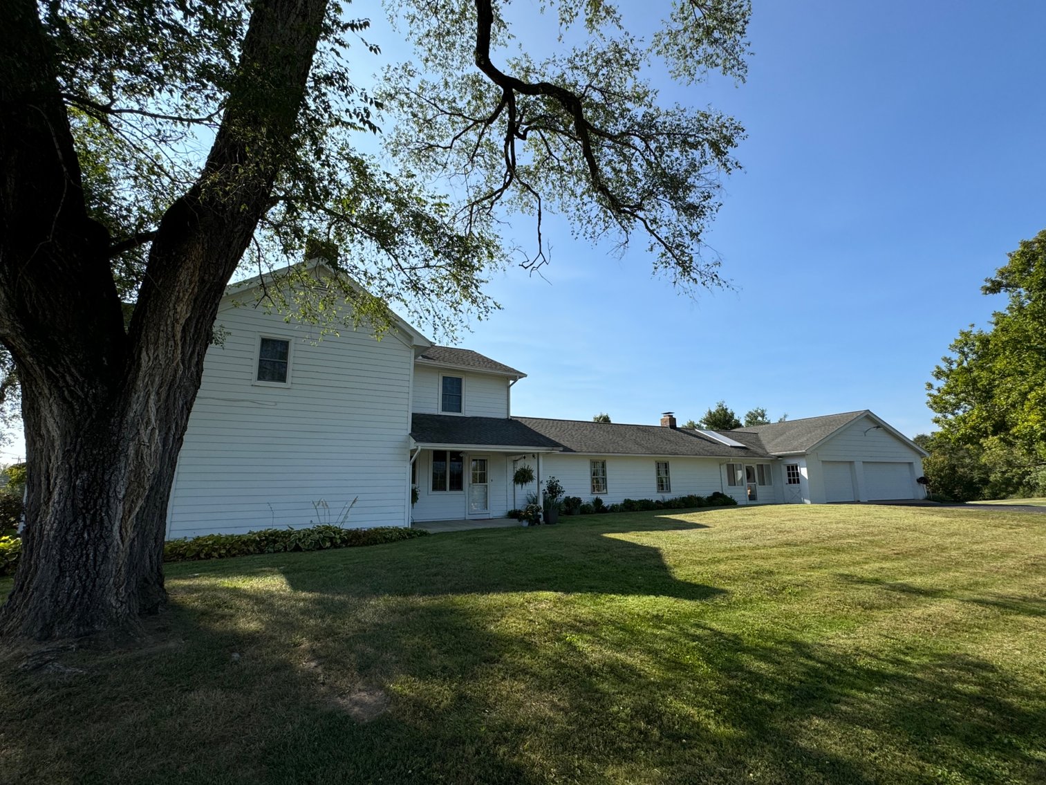 Image for Live Onsite Real Estate Auction with Online Bidding