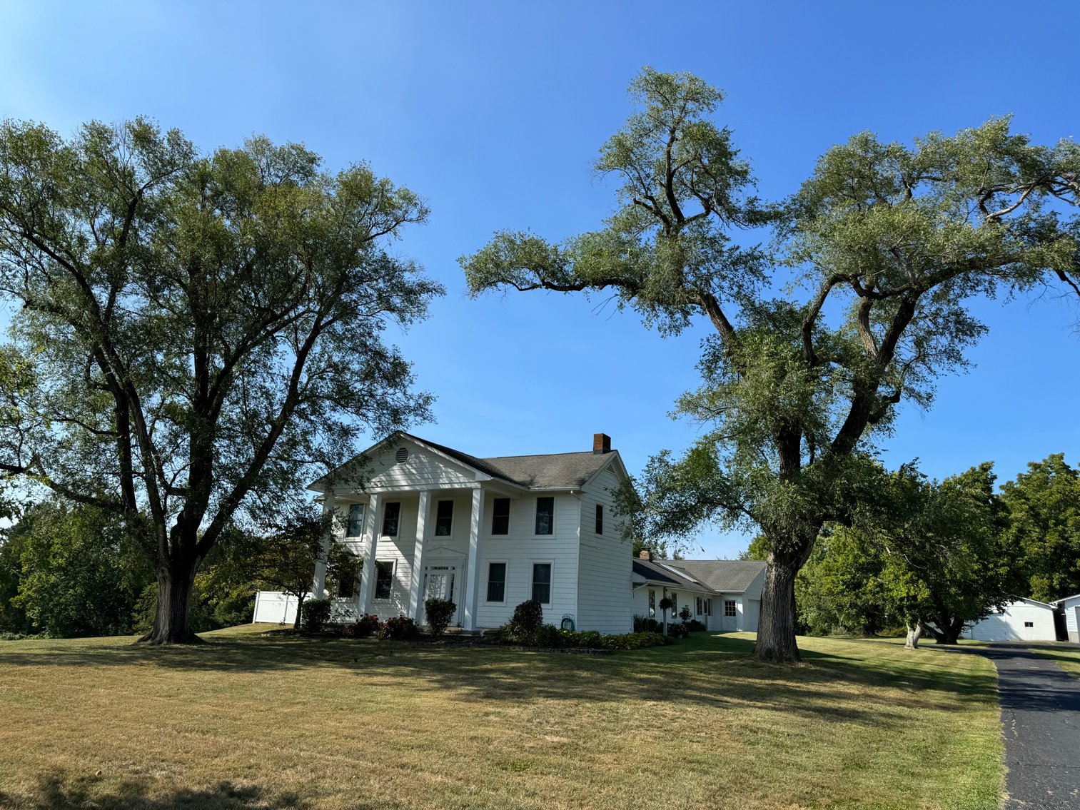 Image for Live Onsite Real Estate Auction with Online Bidding