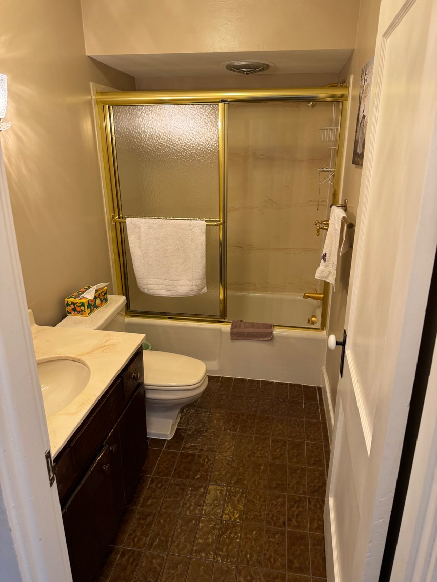 Image for Live Onsite Real Estate Auction with Online Bidding