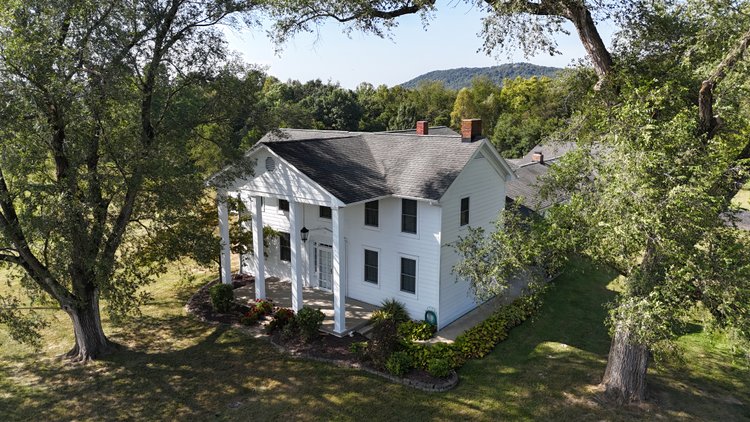 Image for Live Onsite Real Estate Auction with Online Bidding
