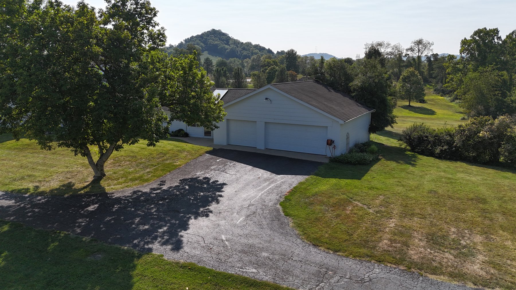 Image for Live Onsite Real Estate Auction with Online Bidding