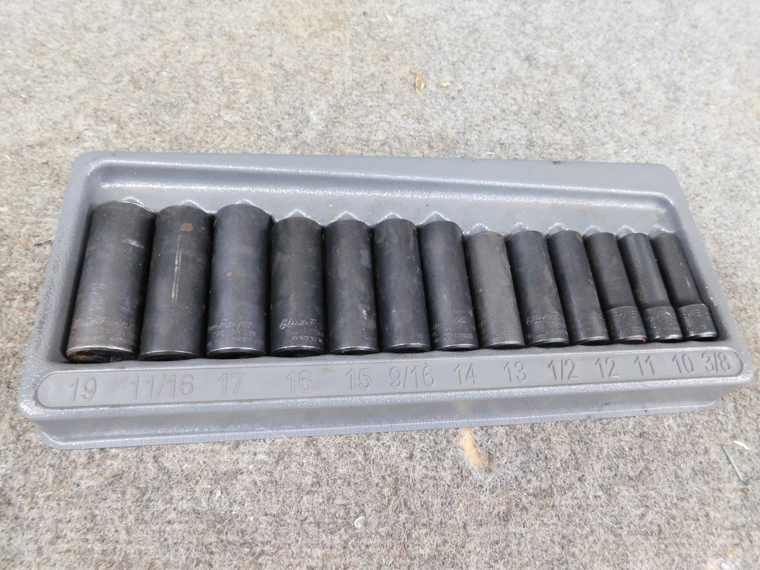 Image for Absolute Online Auction #2016