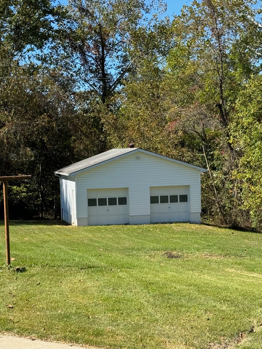 Image for Live Onsite Real Estate Auction with Online Bidding