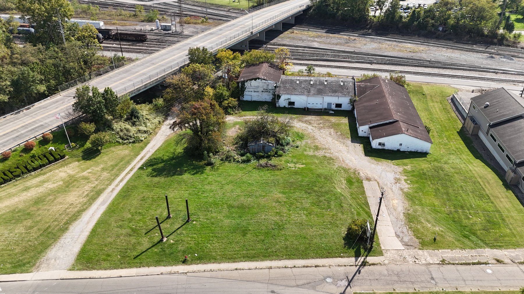 Image for Live Onsite Real Estate Auction with Online Bidding