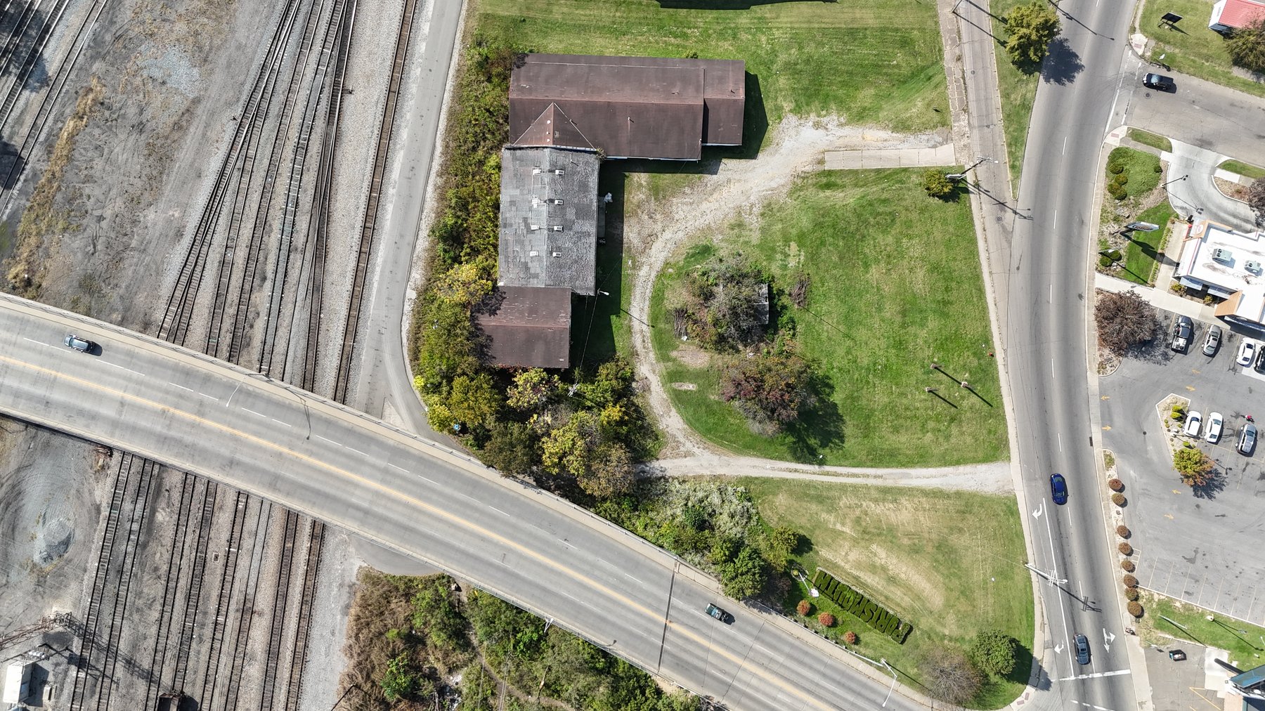 Image for Live Onsite Real Estate Auction with Online Bidding