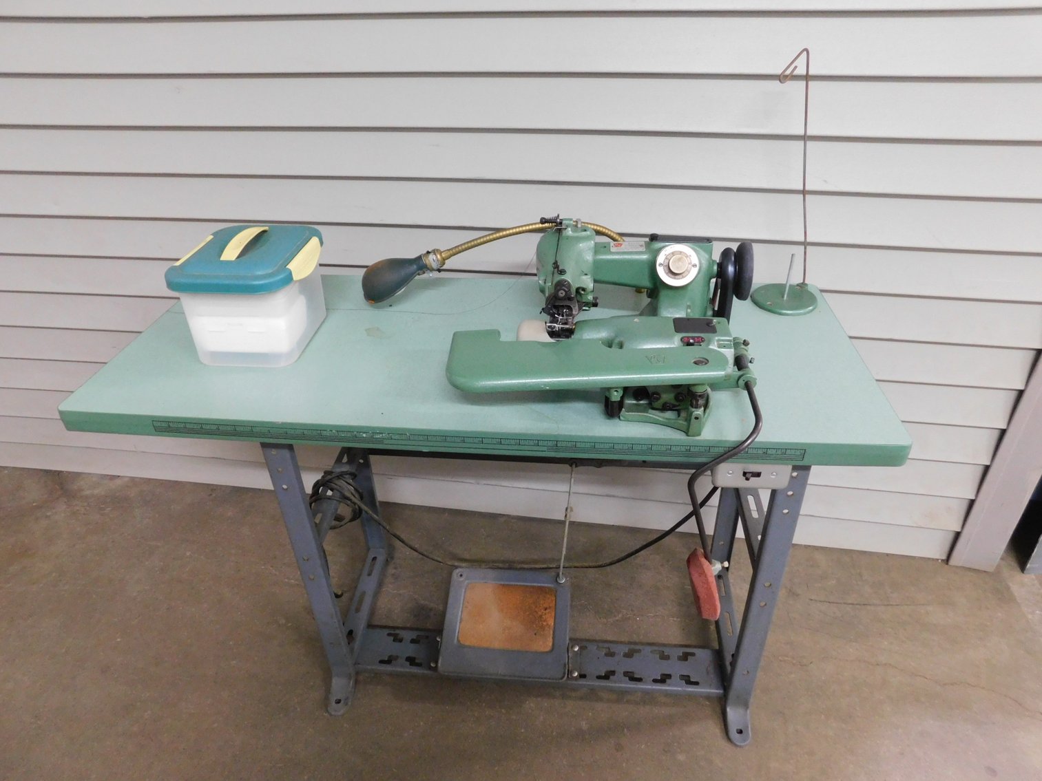 Image for Absolute Online Auction #2033