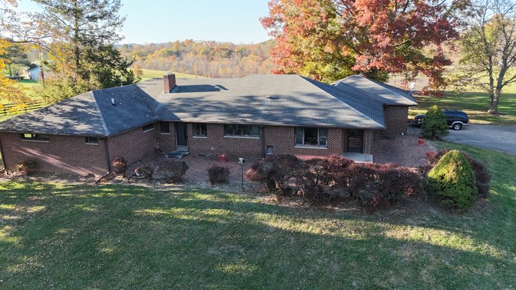 Image for Live Onsite Real Estate Auction with Online Bidding