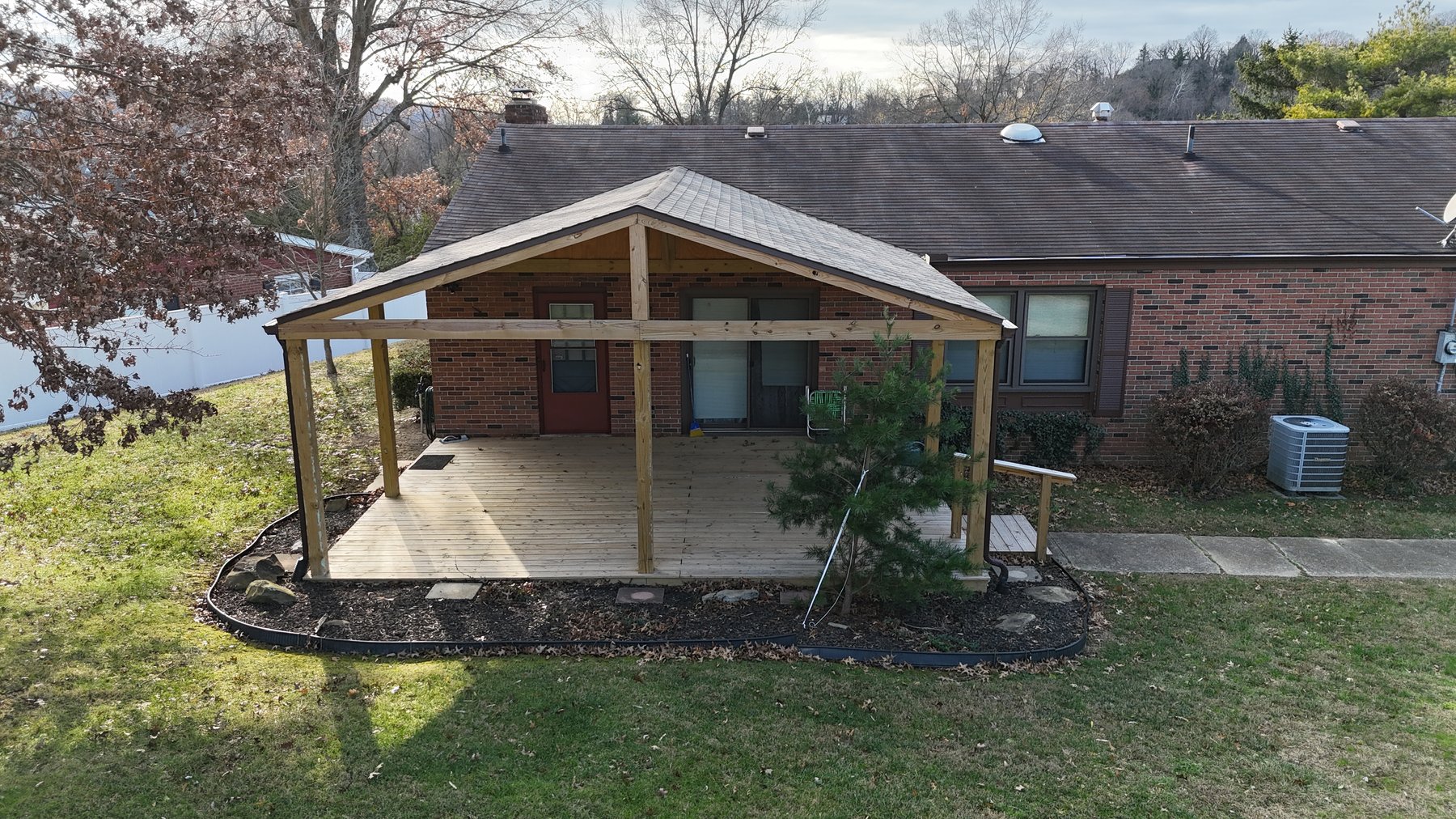 Image for Live Onsite Real Estate Auction with Online Bidding