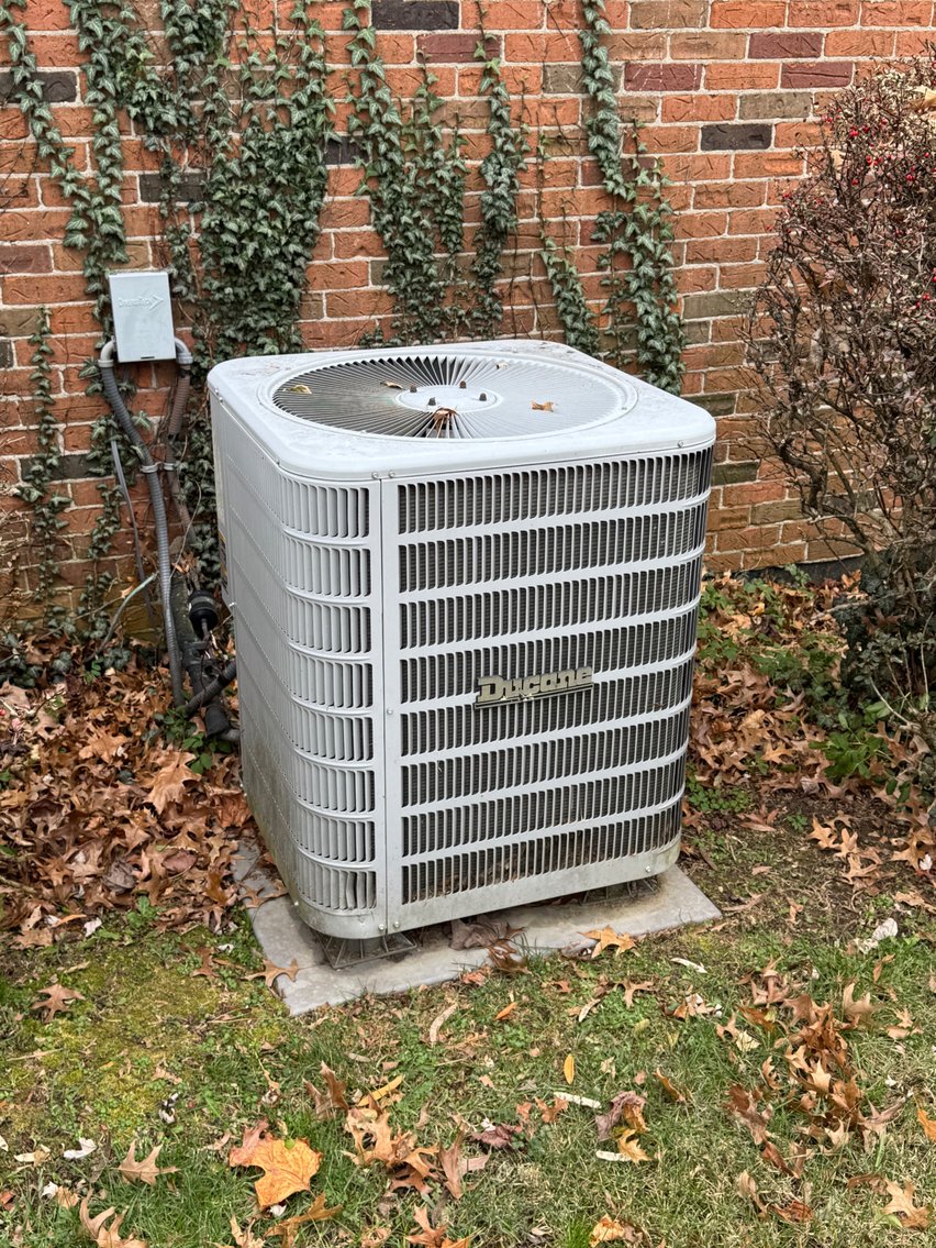 Image for Live Onsite Real Estate Auction with Online Bidding