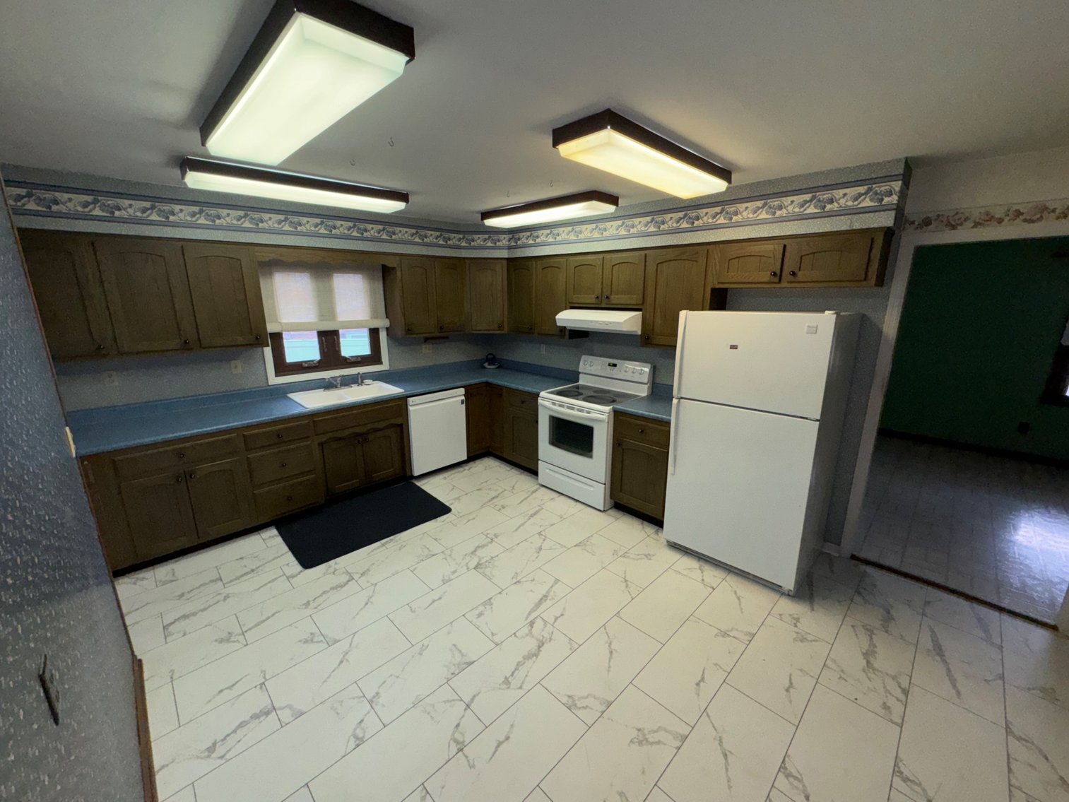 Image for Live Onsite Real Estate Auction with Online Bidding