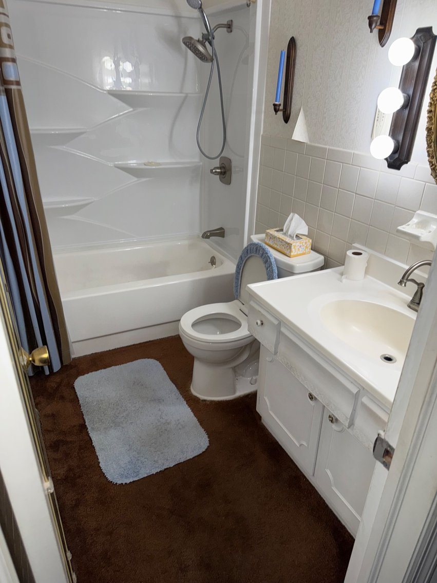 Image for Live Onsite Real Estate Auction with Online Bidding