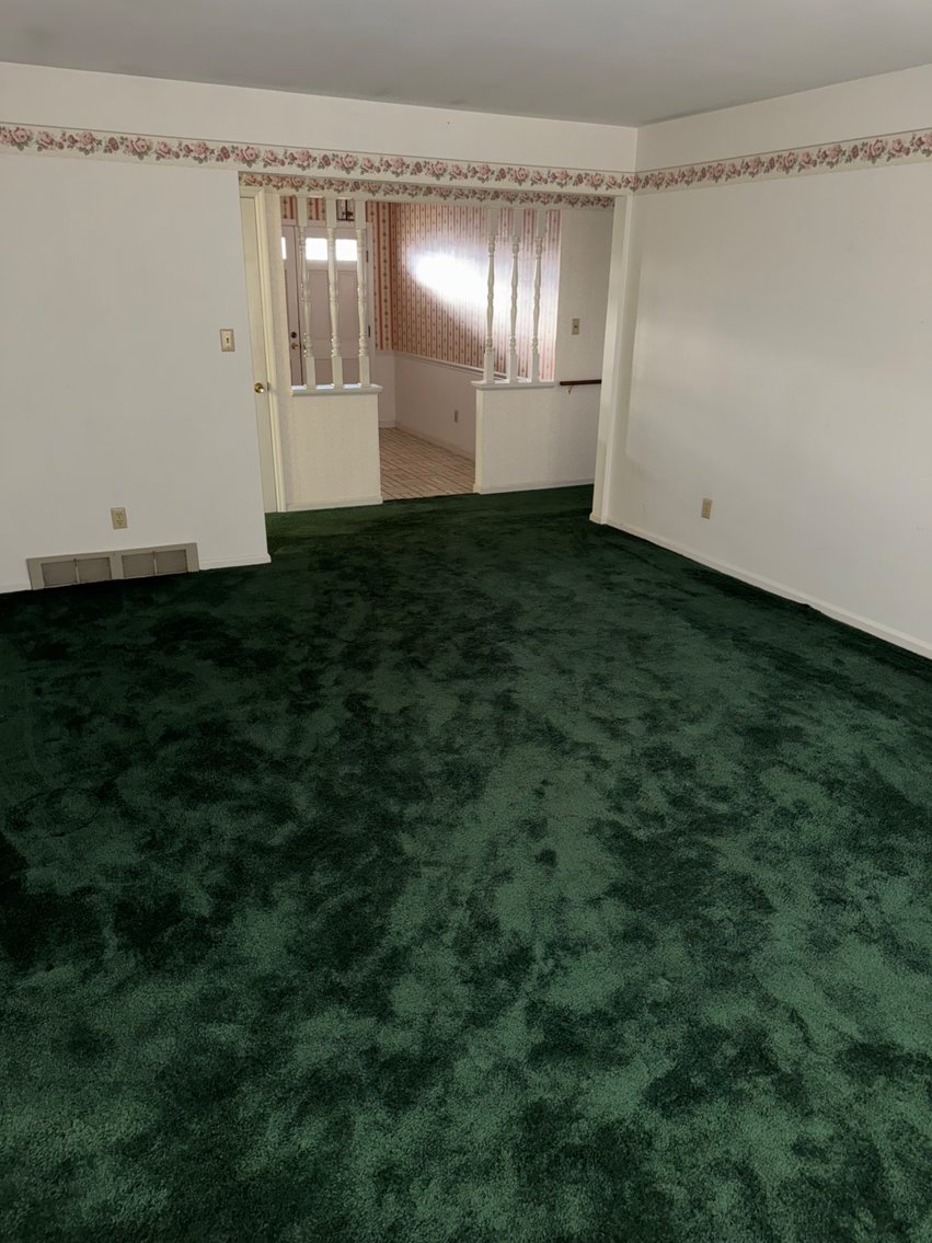 Image for Live Onsite Real Estate Auction with Online Bidding