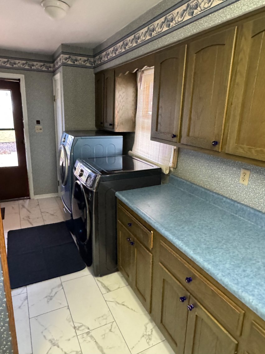 Image for Live Onsite Real Estate Auction with Online Bidding