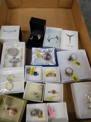 Image for Absolute Online Auction #2053