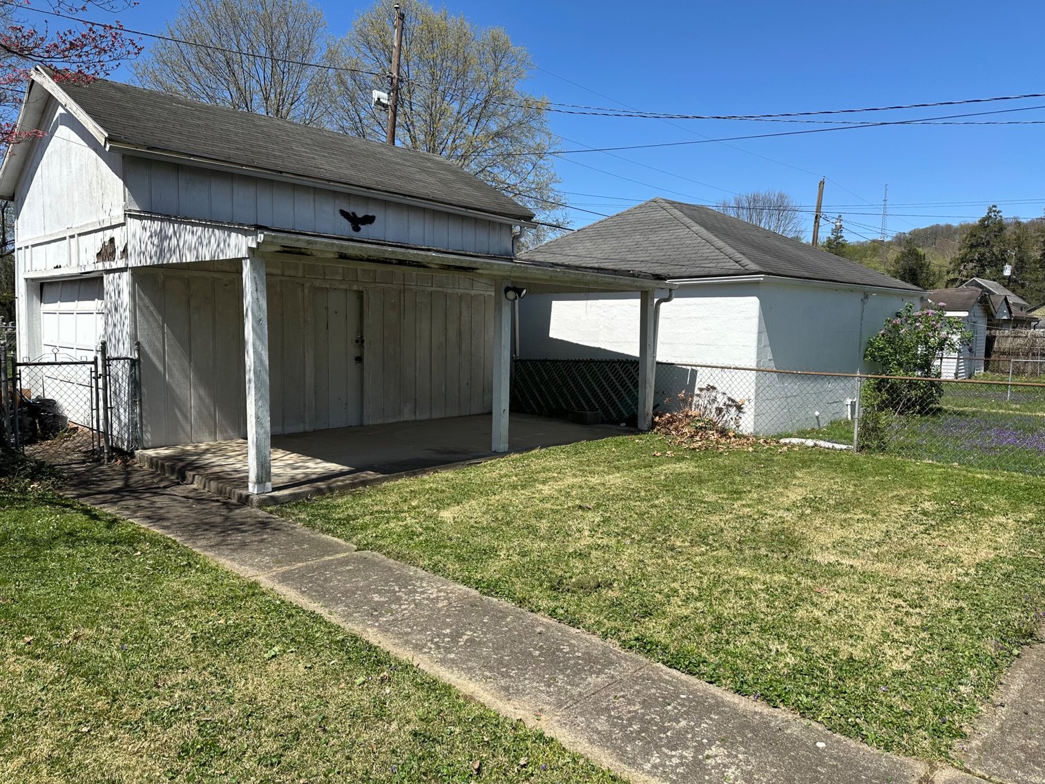 Image for Live Onsite Real Estate Auction with Online Bidding