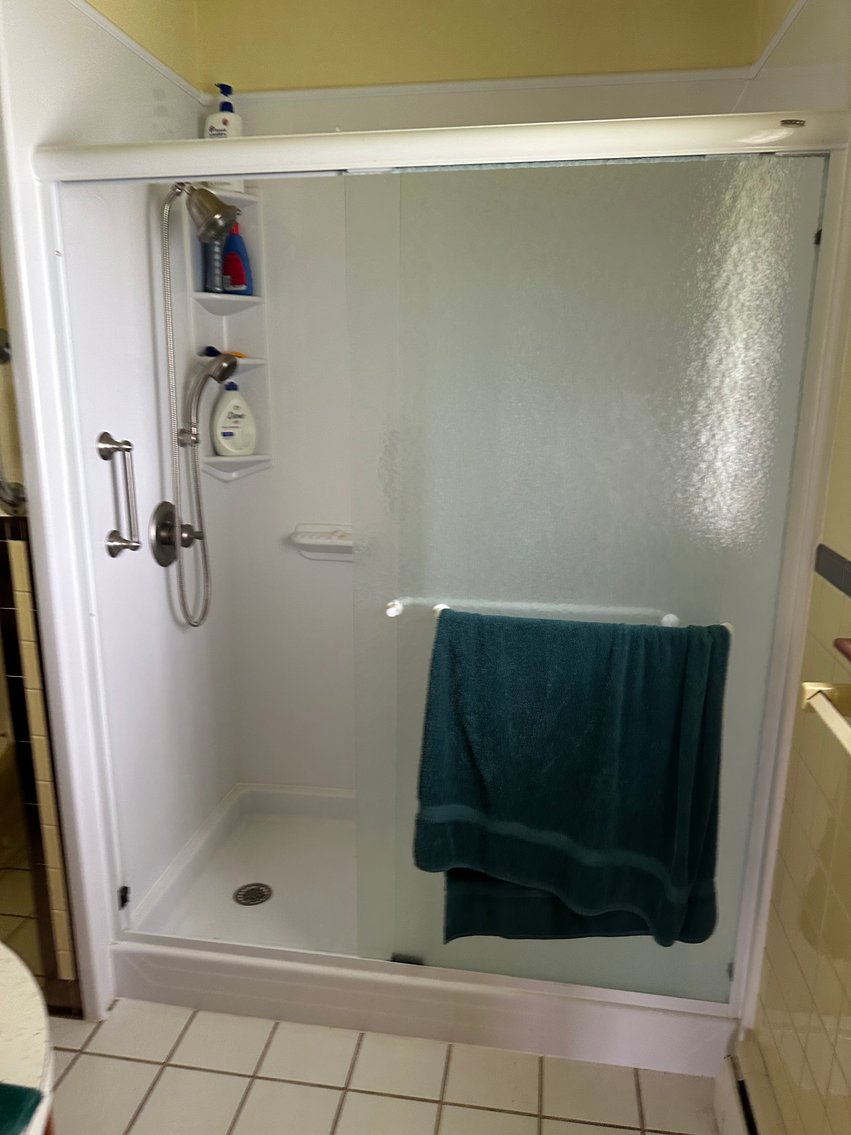 Image for Live Onsite Real Estate Auction with Online Bidding