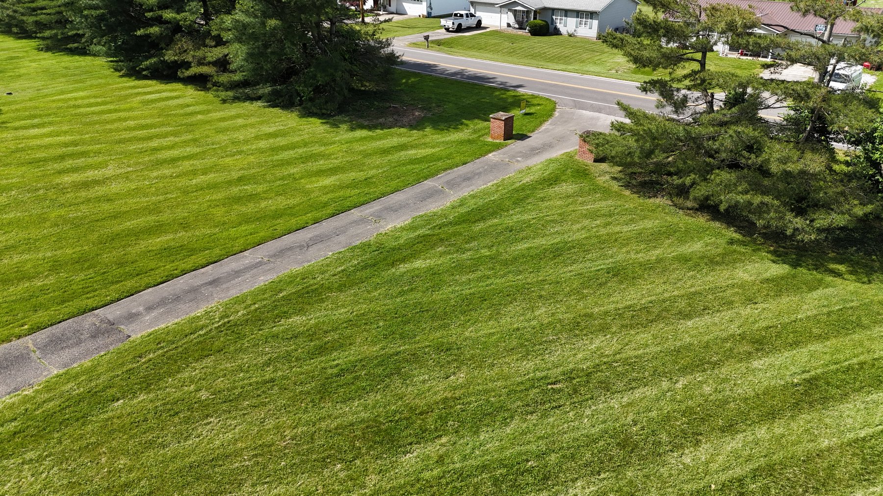 Image for Live Onsite Real Estate Auction with Online Bidding