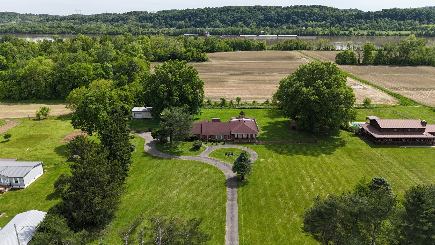 Image for Live Onsite Real Estate Auction with Online Bidding