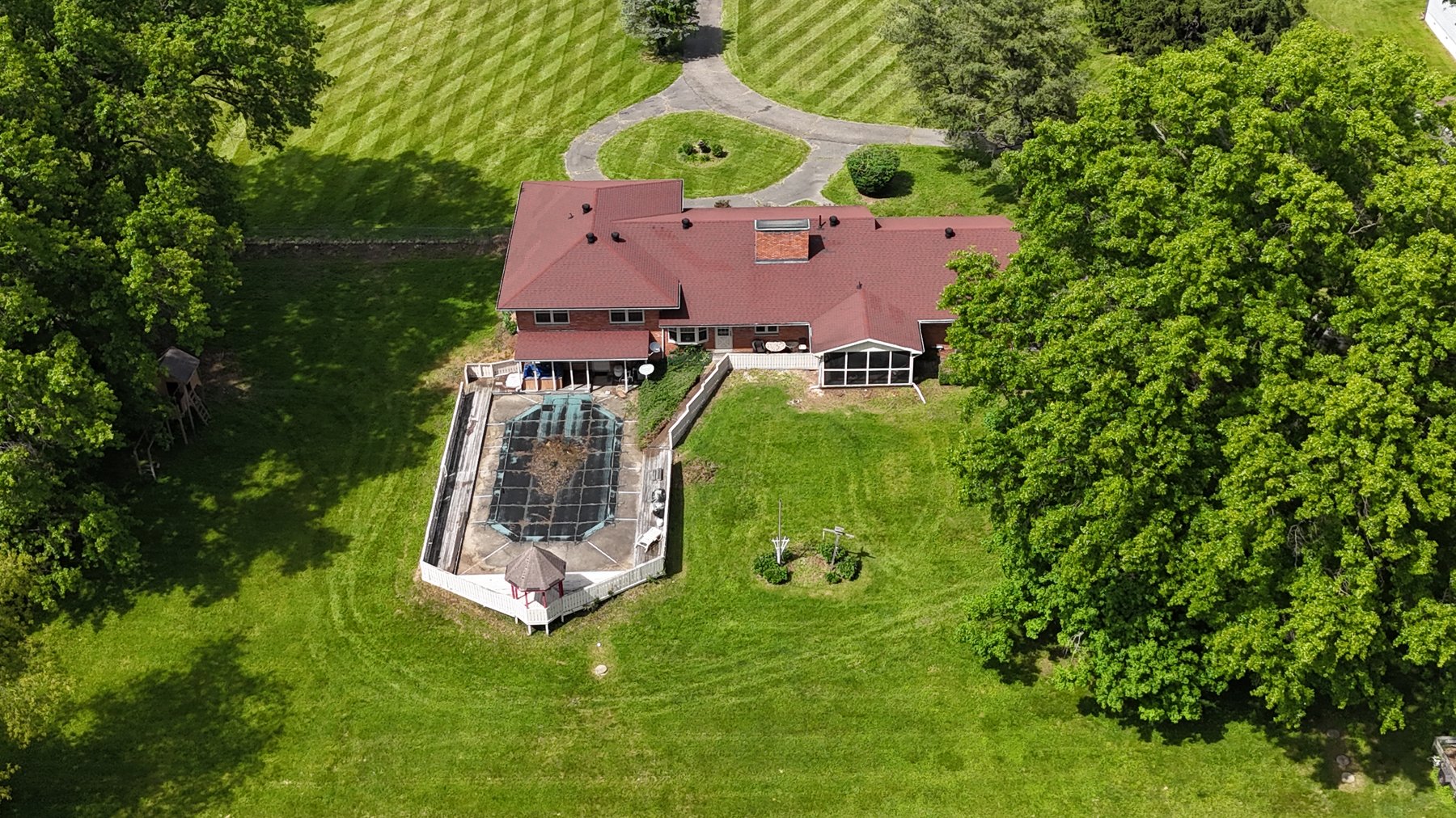 Image for Live Onsite Real Estate Auction with Online Bidding