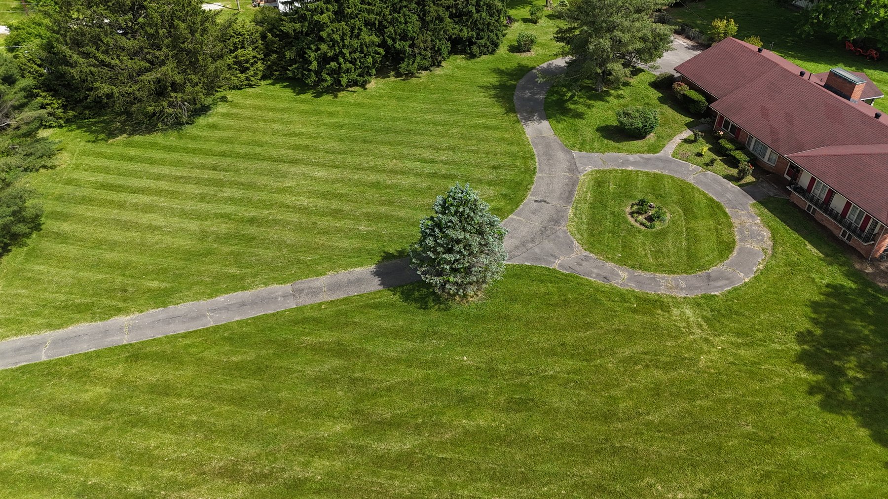 Image for Live Onsite Real Estate Auction with Online Bidding