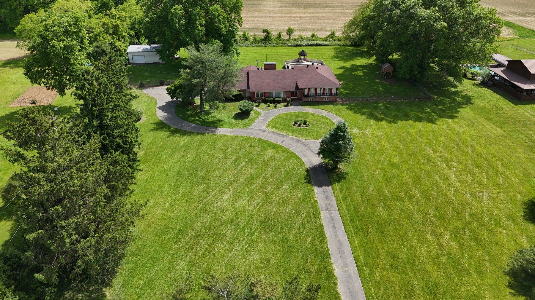 Image for Live Onsite Real Estate Auction with Online Bidding